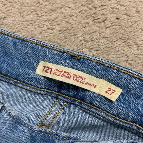 Levi’s 721 High Rise Skinny Jeans (Light Wash, Ripped/Distressed) Size 27 - Picture 3 of 3